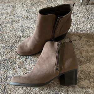 Women’s boots